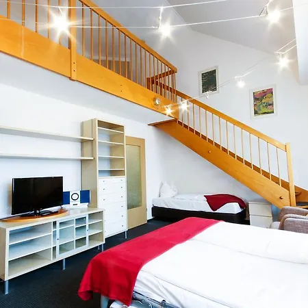 Am Tiergarten 3* 카를스루에