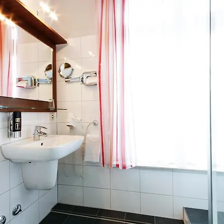 Am Tiergarten 3* Karlsruhe