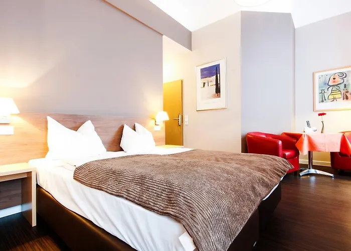 Am Tiergarten 3* カールスルーエ